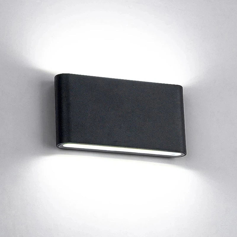 AeroBeam – Waterproof Aluminium Outdoor Wall Light