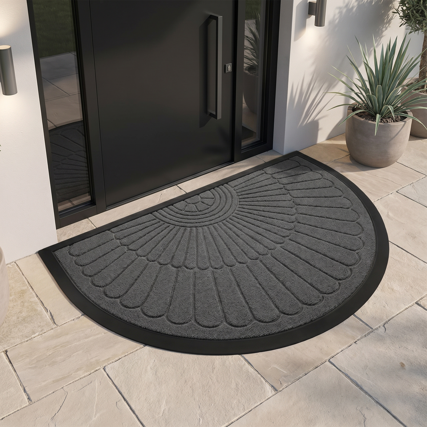 Half-Moon Entry Mat – Half-Moon Entry Mat – Black / 50 x 80 cm