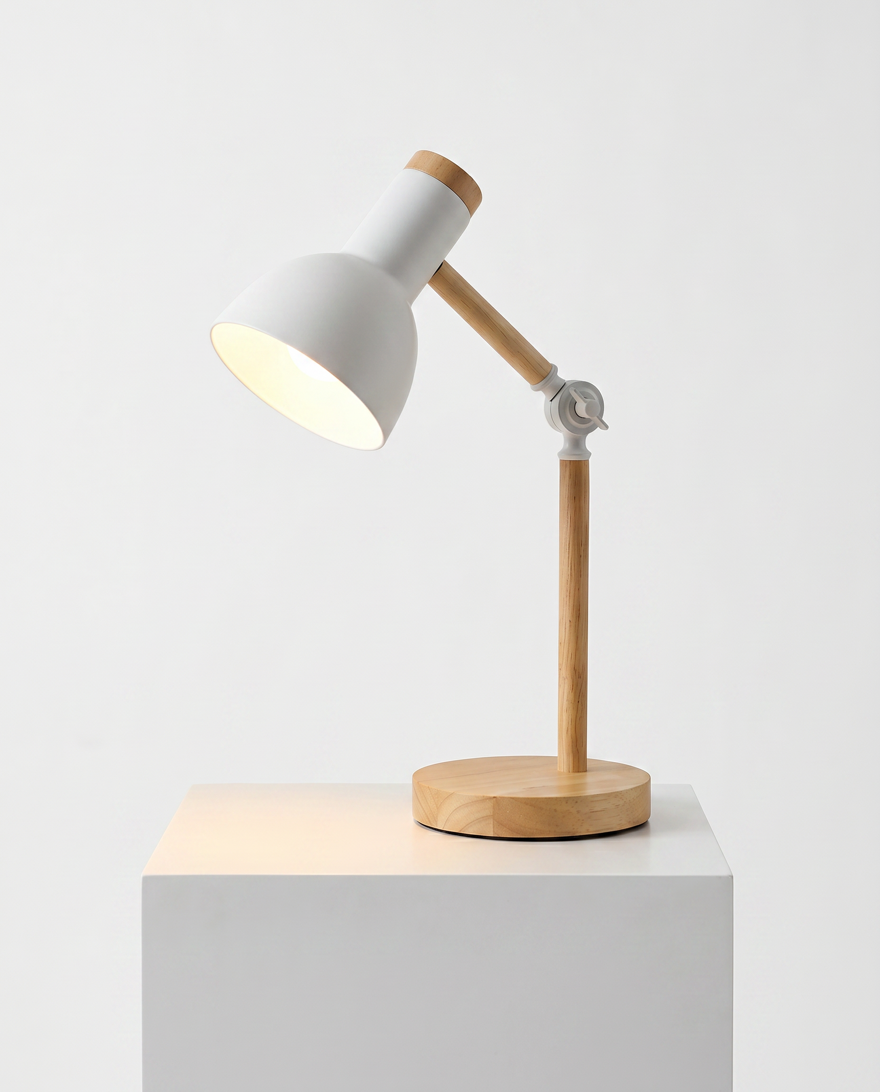 Adjustable Wood & Metal Desk Lamp – Adjustable Wood & Metal Desk Lamp – White / Warm White