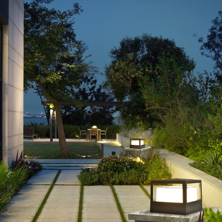 Aluminium Cylinder Lawn Light