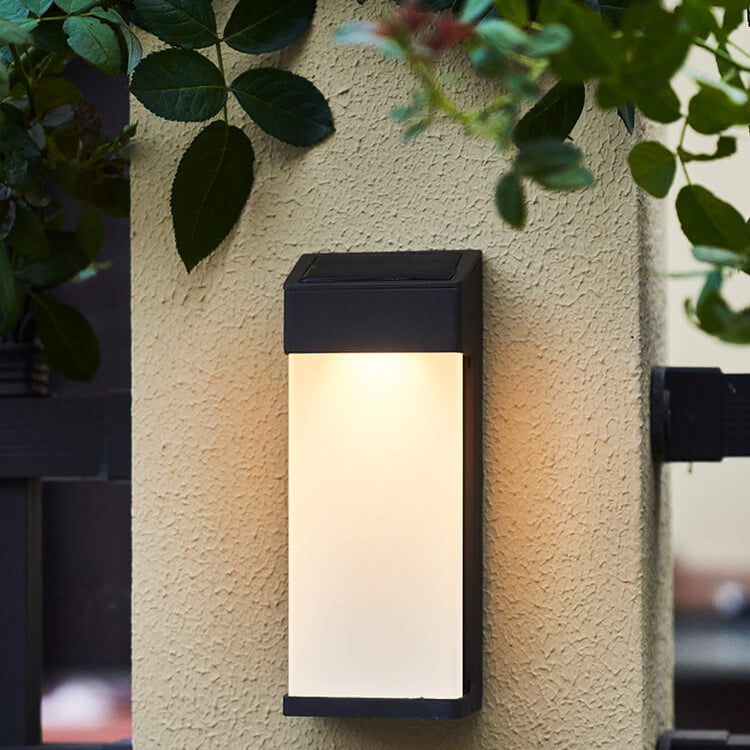 Solar Industrial-Style Glass Wall Sconce – White light (5000K)