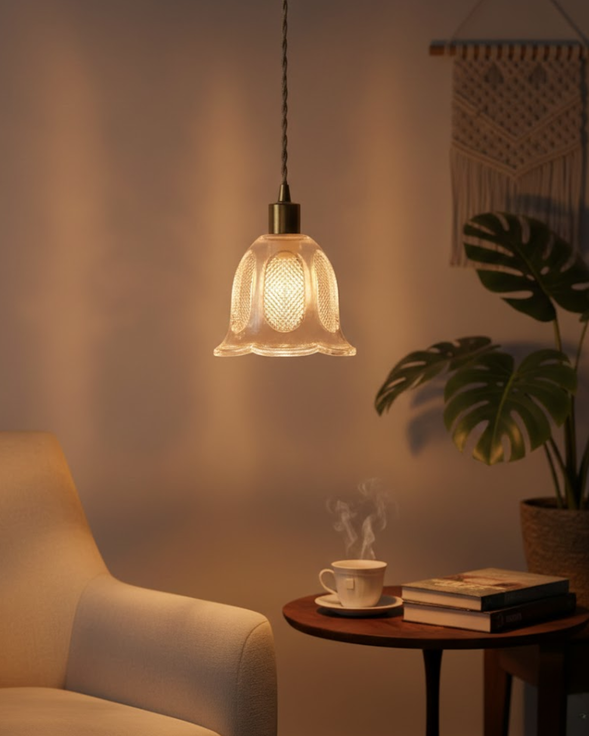 Pendant Light with a Fluted Flower-Shaped Shade – 13cm × 15.5cm (5.1" × 6.1")
