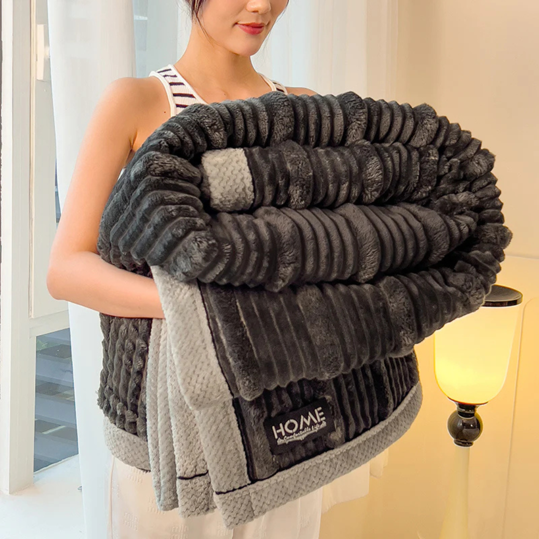 Warm Plush Sofa Blanket – Product view 2