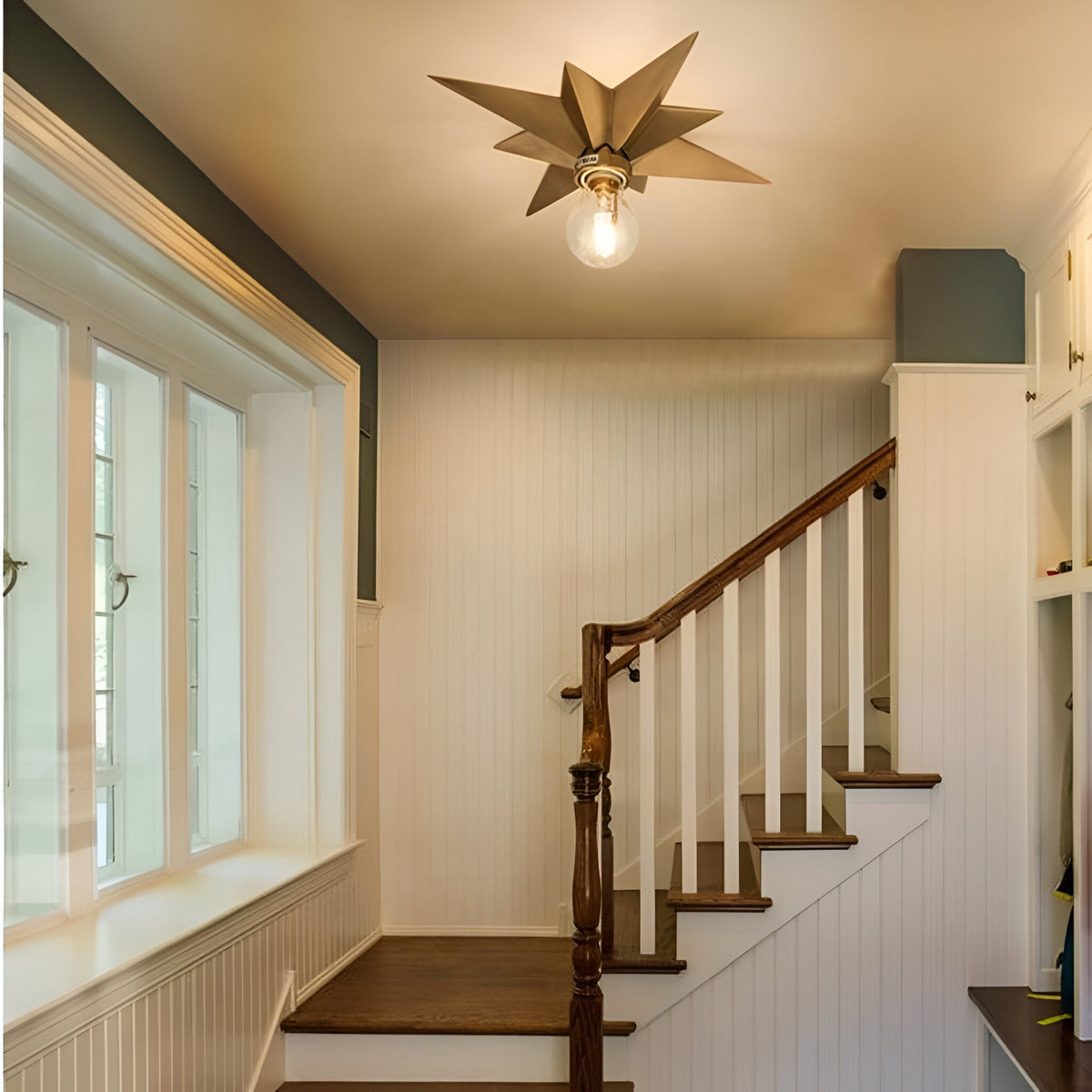 Star-Shaped Ceiling Light – Main product image