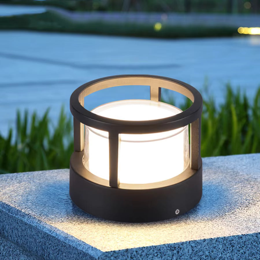 IP65 Outdoor Pillar Light – Product view 2