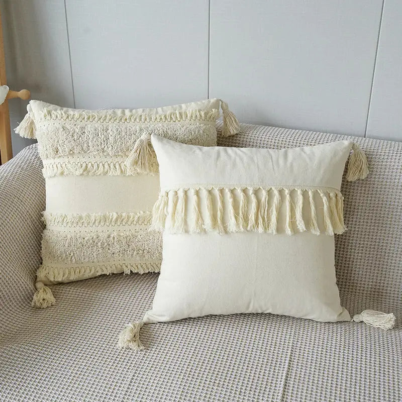 Textured Tassel Cushion – Product view 2