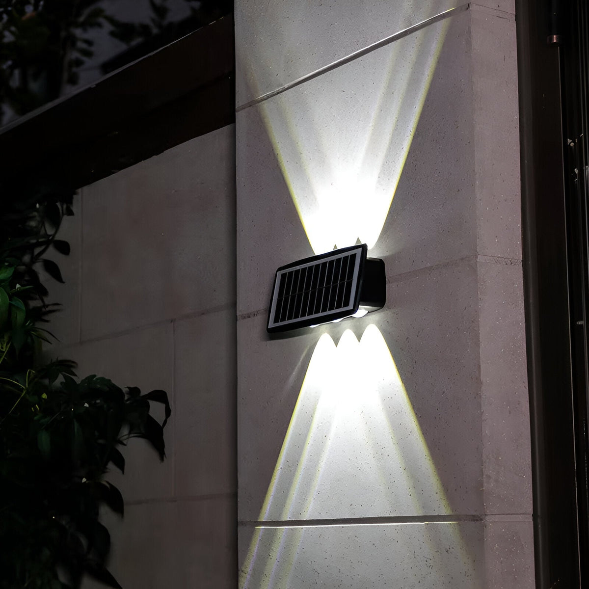 Solar Up & Down Wall Light – Product view 19
