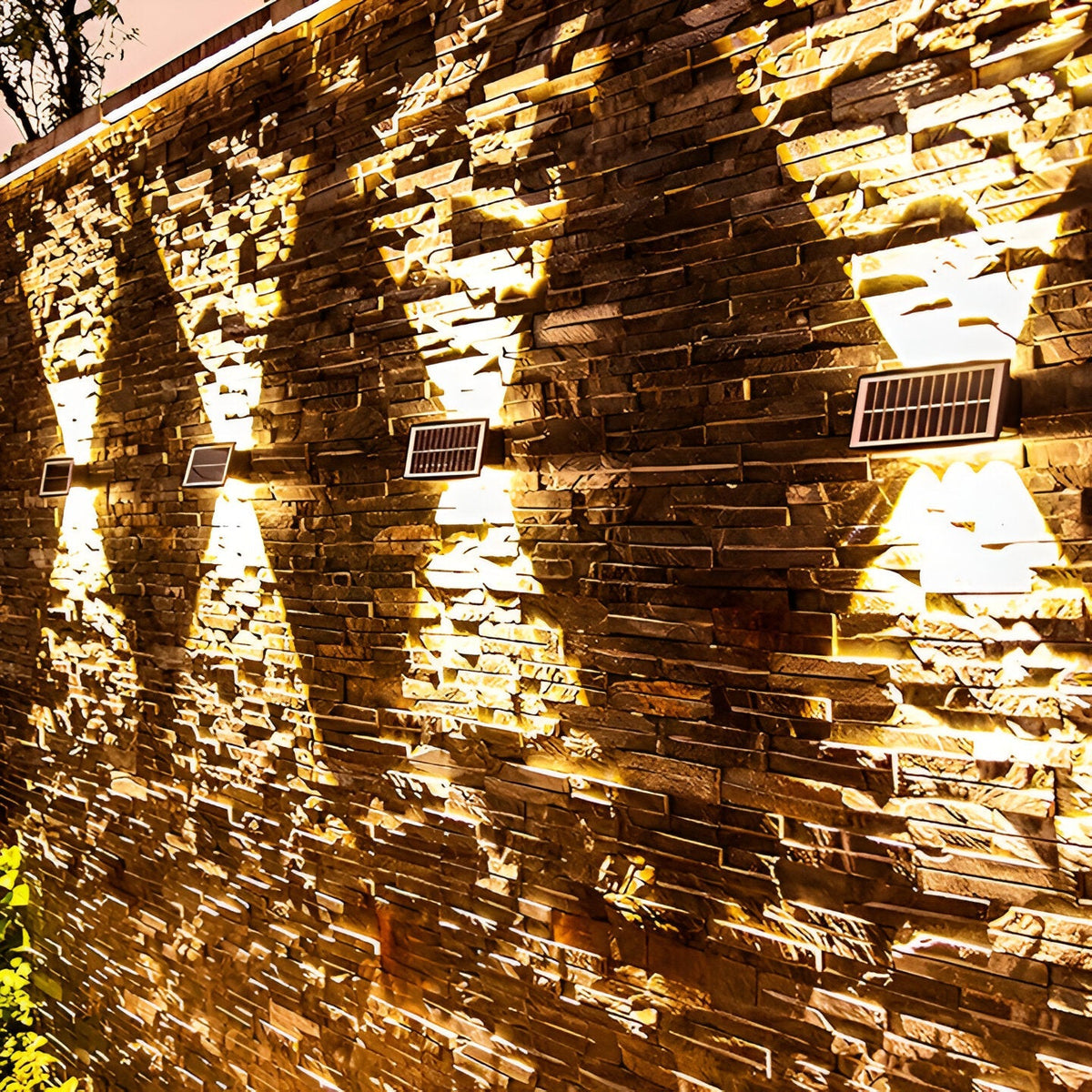 Solar Up & Down Wall Light – Product view 3