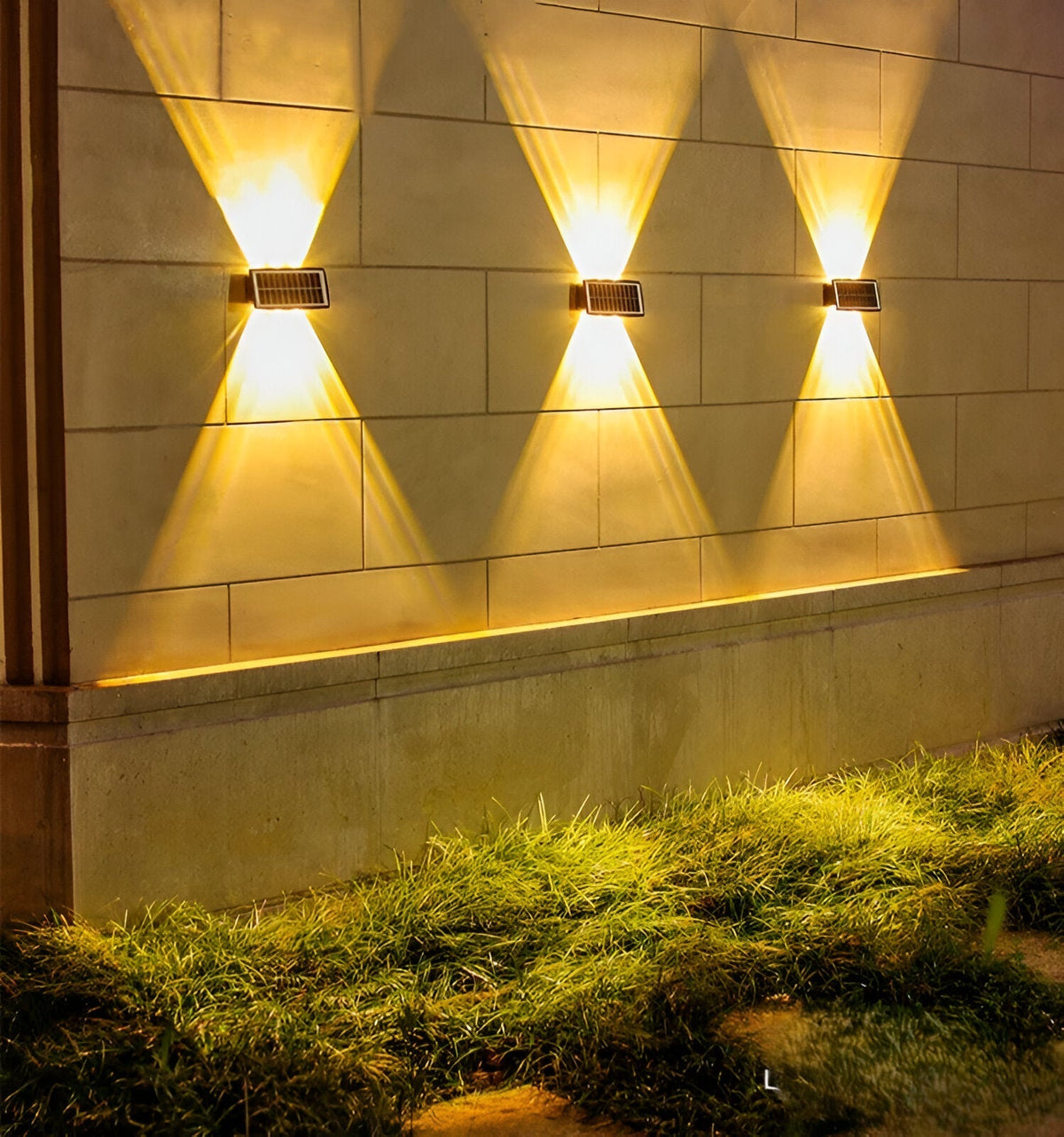 Solar Up & Down Wall Light – Product view 6