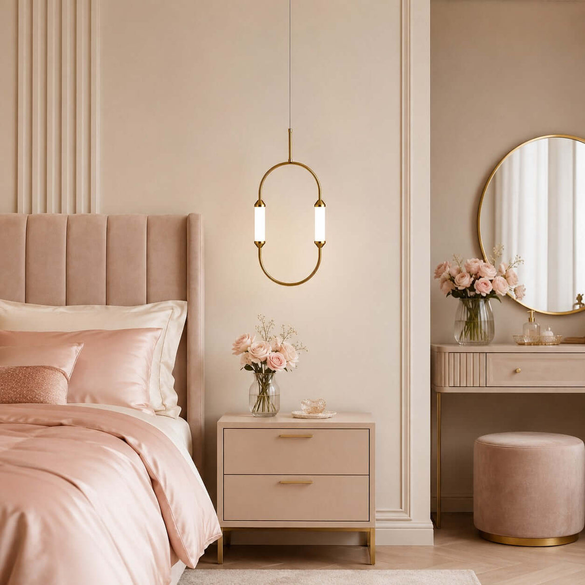 Oval Ceiling Lamp with a Metal Ring – product view