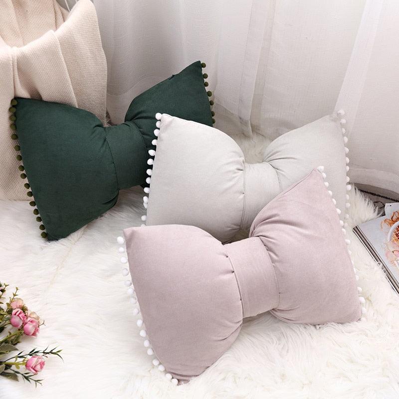 Bow-Shaped Cushion – Product view 2